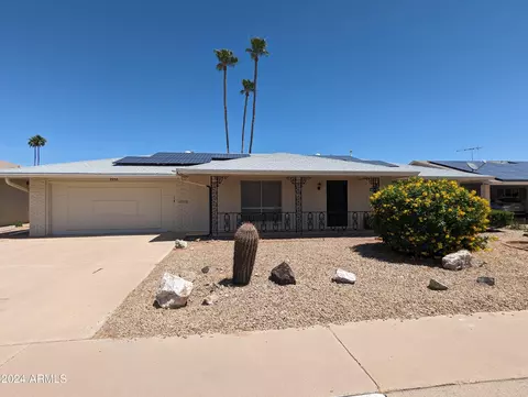 9936 W Cameo Dr, Sun City, AZ 85351