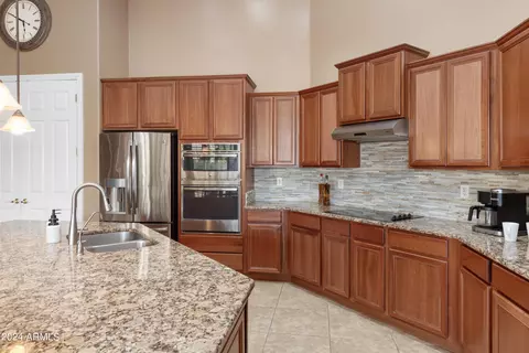 652 Elgin St, Gilbert, AZ 85295 photo 13