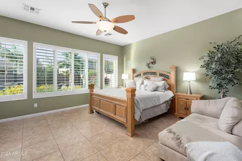 652 Elgin St, Gilbert, AZ 85295 photo 4