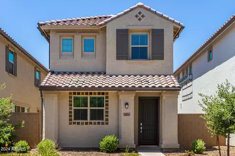 1814 S Senate St, Chandler, AZ 85286