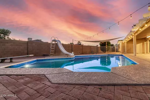 9616 N 43rd Ln, Glendale, AZ 85302