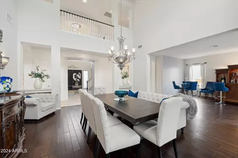 Dining - 3852 Expedition Way, Phoenix, AZ 85050 photo 3 of 7