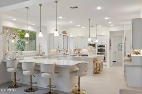 Kitchen - 3852 Expedition Way, Phoenix, AZ 85050 photo 1 of 9