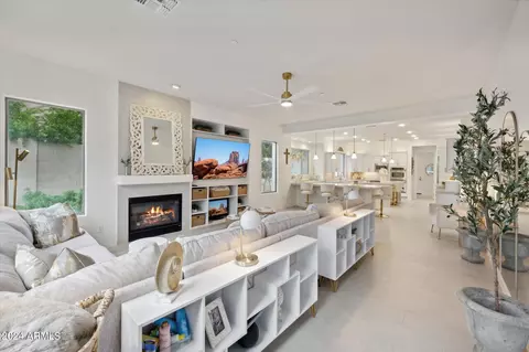 Living - 3852 Expedition Way, Phoenix, AZ 85050 photo 1 of 2