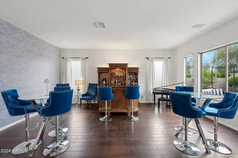 Dining - 3852 Expedition Way, Phoenix, AZ 85050 photo 7 of 7
