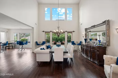 Dining - 3852 Expedition Way, Phoenix, AZ 85050 photo 1 of 7