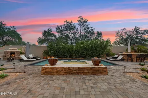 Exterior - 3852 Expedition Way, Phoenix, AZ 85050 photo 7 of 15