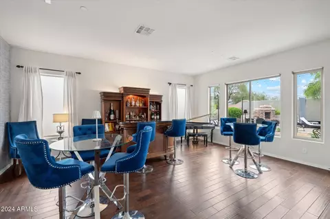 Dining - 3852 Expedition Way, Phoenix, AZ 85050 photo 6 of 7
