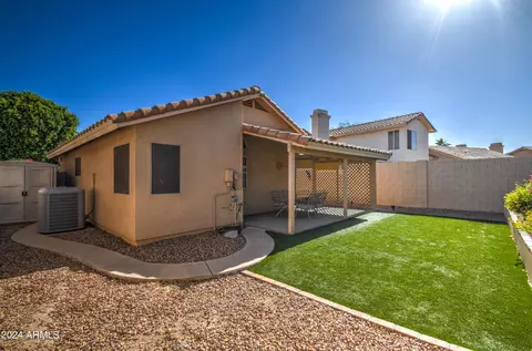 4314 E Chuckwalla Cyn, Phoenix, AZ 85044 photo 2