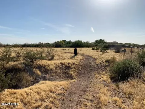211 W Nn W Florentine Rd #360E, Wittmann, AZ 85361