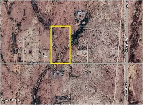 300 W Nn W Radford Rd #-, Wittmann, AZ 85361