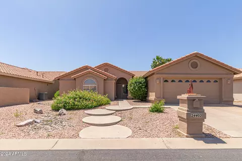 24402 S Starcrest Dr, Sun Lakes, AZ 85248