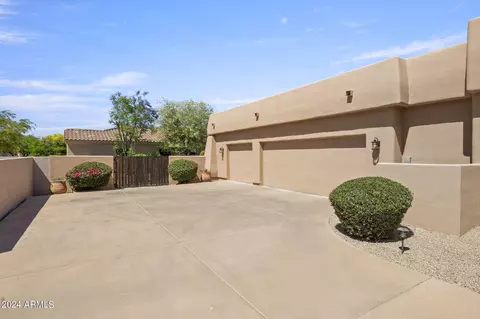 7402 E Sugarloaf St, Mesa, AZ 85207 photo 5