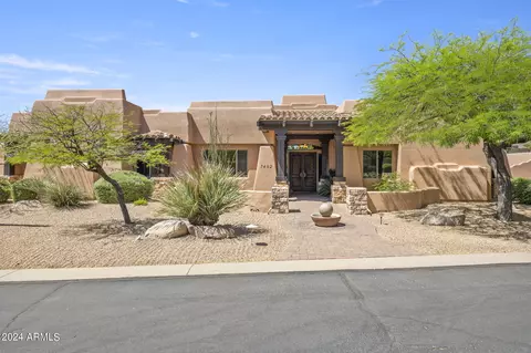7402 E Sugarloaf St, Mesa, AZ 85207