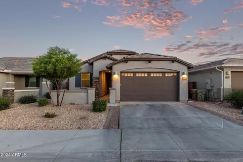 8953 W Rancho Dr, Glendale, AZ 85305