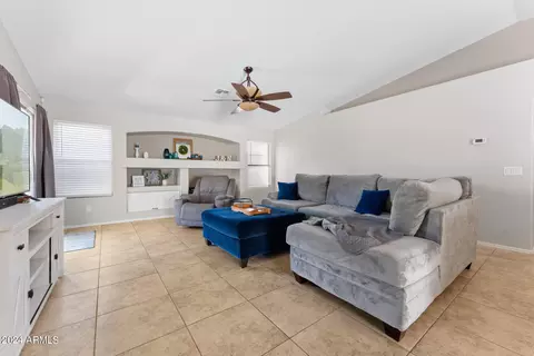 2331 W Apollo Rd, Phoenix, AZ 85041 photo 10