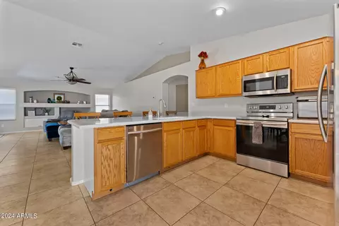 2331 W Apollo Rd, Phoenix, AZ 85041 photo 12