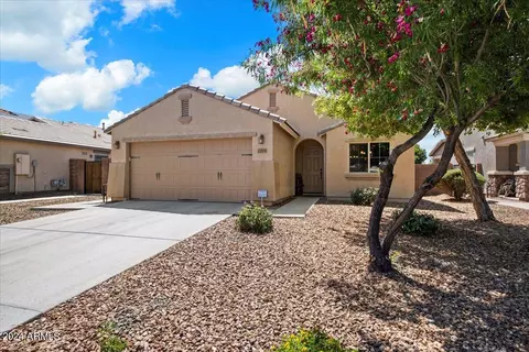 2201 E Brigadier Dr, Gilbert, AZ 85298