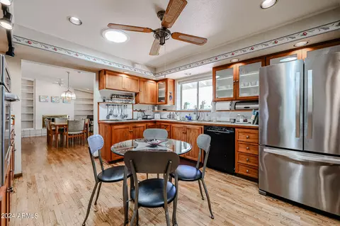 8644 N 15th Dr, Phoenix, AZ 85021 photo 16