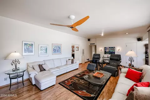 8644 N 15th Dr, Phoenix, AZ 85021 photo 5