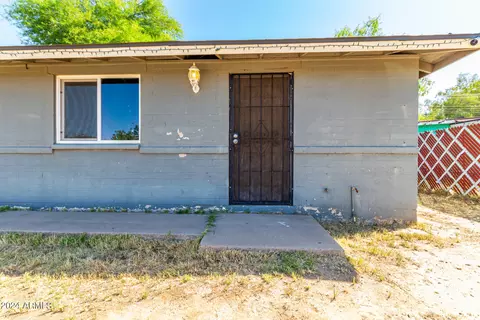 3835 N 63rd Dr, Phoenix, AZ 85033 photo 4