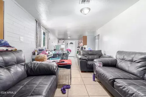 3835 N 63rd Dr, Phoenix, AZ 85033 photo 8