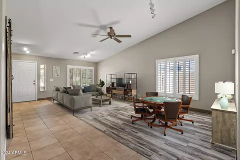 10657 E Carol Ave, Mesa, AZ 85208 photo 2