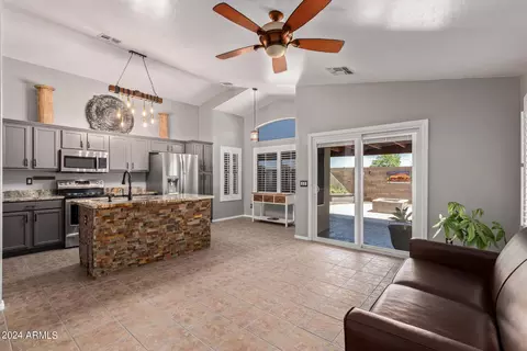9023 E Fox St, Mesa, AZ 85207 photo 9