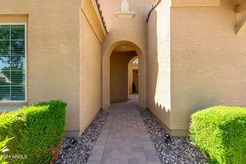 2377 E Galileo Dr, Gilbert, AZ 85298 photo 5