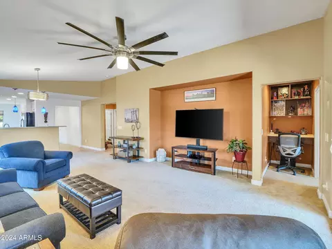 7937 S Columbus Dr, Gilbert, AZ 85298 photo 6