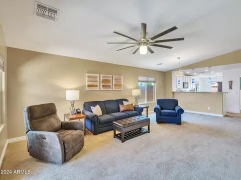 7937 S Columbus Dr, Gilbert, AZ 85298 photo 8