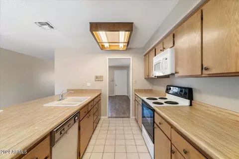 4353 E Jicarilla St, Phoenix, AZ 85044 photo 10