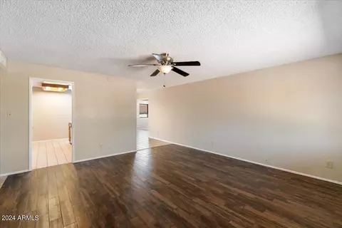 4353 E Jicarilla St, Phoenix, AZ 85044 photo 3