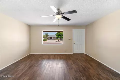 4353 E Jicarilla St, Phoenix, AZ 85044 photo 4