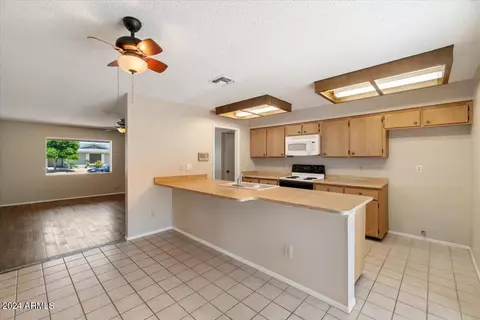 4353 E Jicarilla St, Phoenix, AZ 85044 photo 7