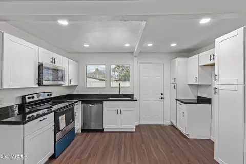 9441 N 9th Ave, Phoenix, AZ 85021 photo 2