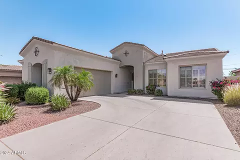 8101 S 19th Way, Phoenix, AZ 85042