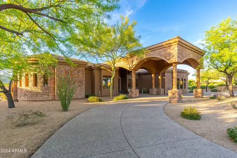 9816 E Winter Sun Dr, Scottsdale, AZ 85262