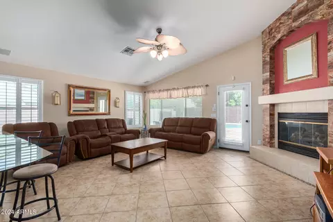 307 E Clifton Ave, Gilbert, AZ 85295 photo 16