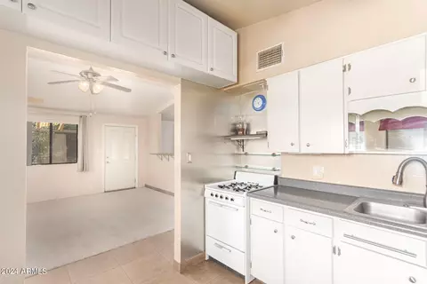 10214 N 15th Ave, Phoenix, AZ 85021 photo 12