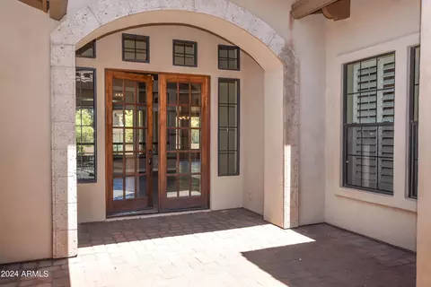 8026 E Teton Cir, Mesa, AZ 85207 photo 2