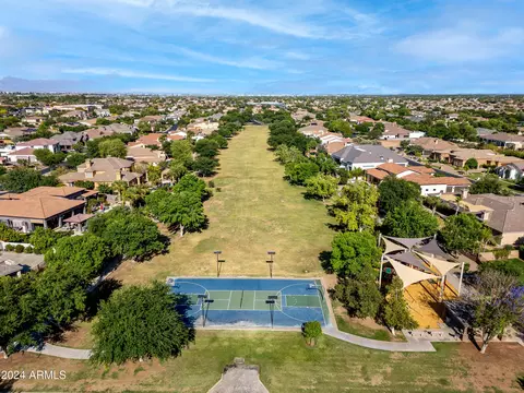 View/Area - 3158 E Bonanza Ct, Gilbert, AZ 85297 photo 7 of 9