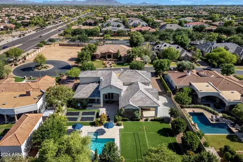 View/Area - 3158 E Bonanza Ct, Gilbert, AZ 85297 photo 4 of 9