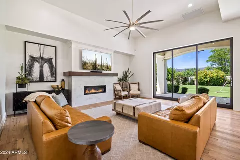 Living - 3158 E Bonanza Ct, Gilbert, AZ 85297 photo 1 of 3