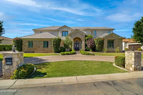 Exterior - 3158 E Bonanza Ct, Gilbert, AZ 85297 photo 2 of 30