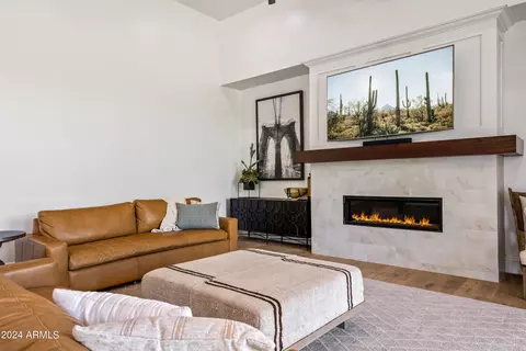 Living - 3158 E Bonanza Ct, Gilbert, AZ 85297 photo 3 of 3