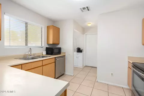 1214 W 3rd Ave, Apache Junction, AZ 85120 photo 9