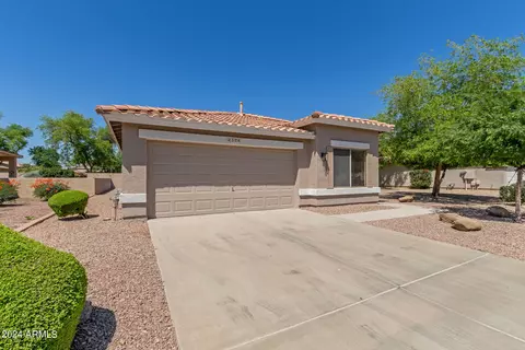 4324 E Cassia Ln, Gilbert, AZ 85298 photo 2