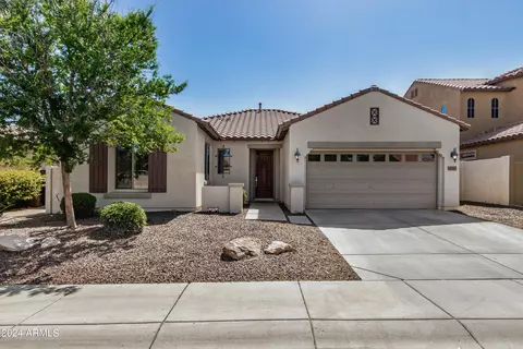 4921 S White Pl, Chandler, AZ 85249