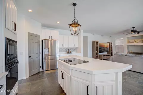 6401 N 11th Dr, Phoenix, AZ 85013 photo 9